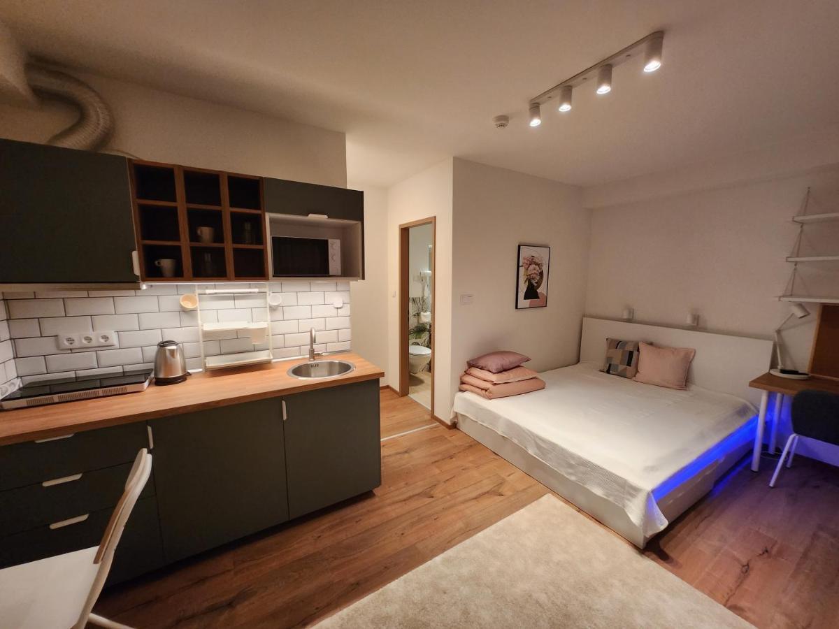 Апарт готель Apartman 18 Дебрецен Екстер'єр фото