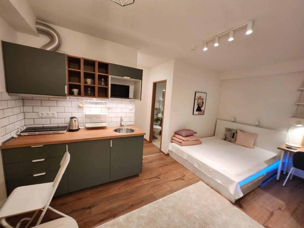 Апарт готель Apartman 18 Дебрецен Екстер'єр фото